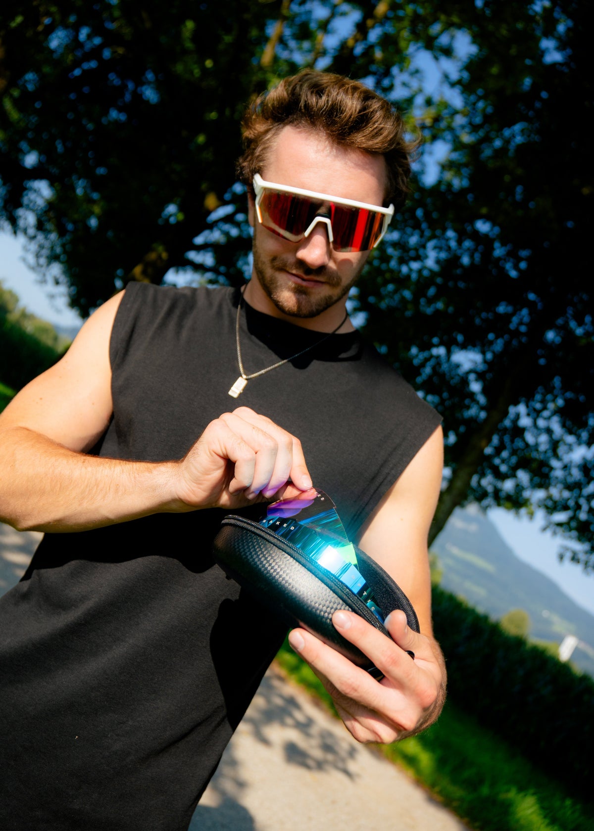 Sportbrillen mit selbsstönenden Gläsern oder Wechselgläsern