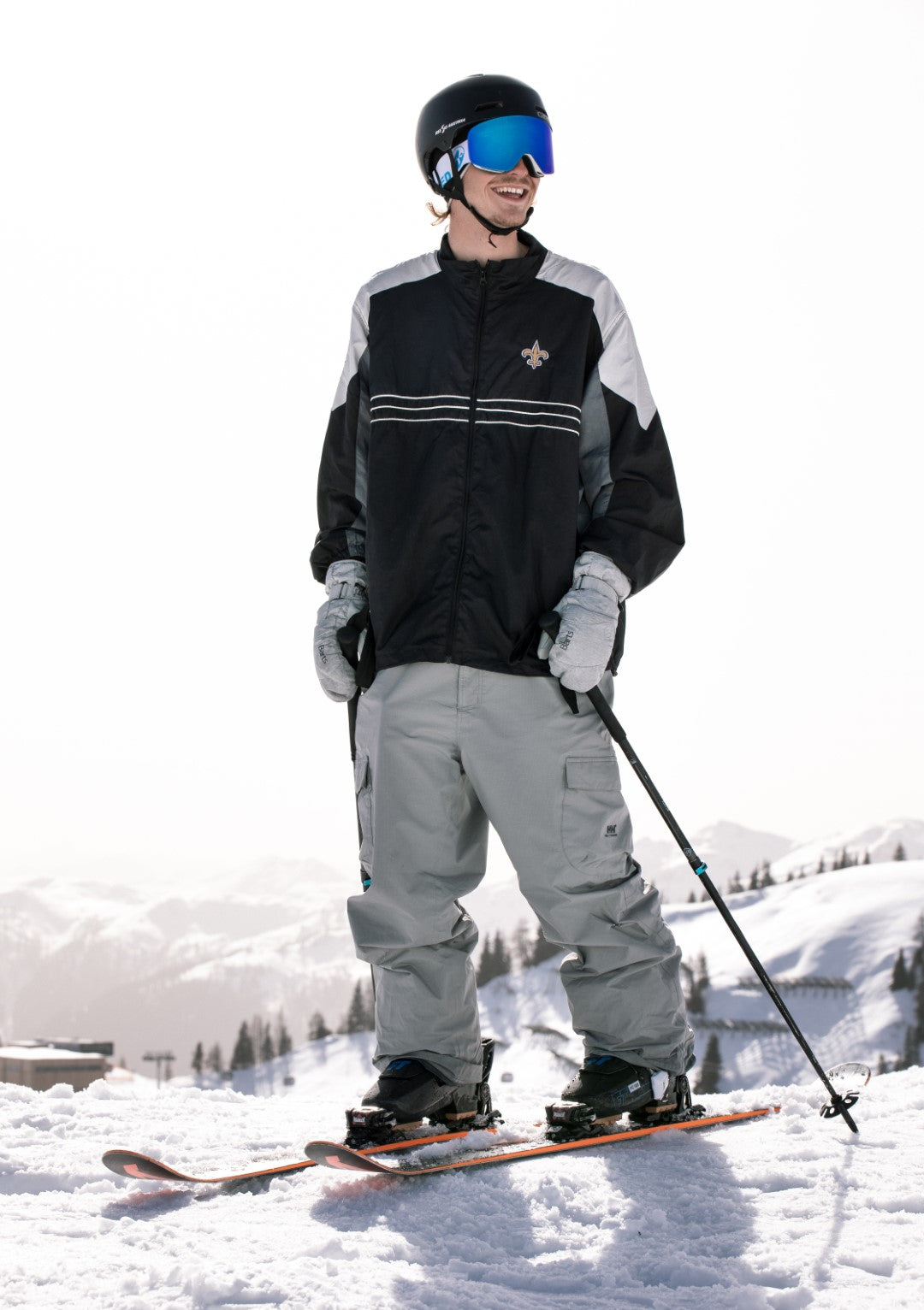 Skibrille unter Helm